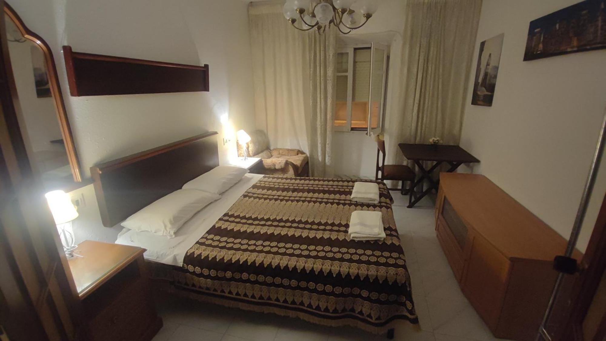Apartment & Rooms Constanti ห้อง รูปภาพ